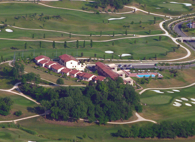 Golf Residence