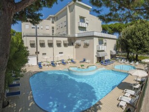 Hotel New Chiari***ˢ