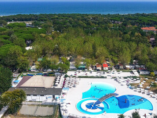 Adriano Family Camping Village****