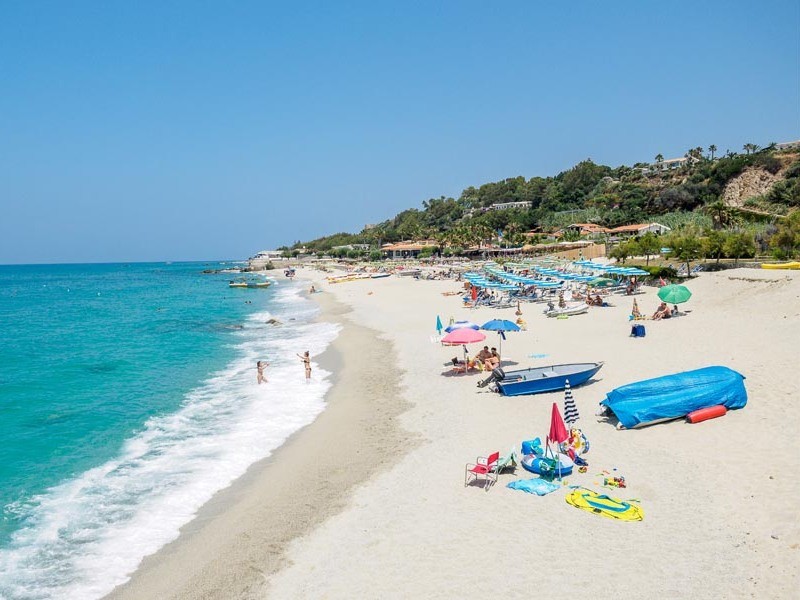 Hotel Costa degli Dei Resort**** Capo Vaticano Azzurro Dovolená v Itálii Hotel Costa degli Dei Resort**** Capo Vaticano Azzurro Dovolená v Itálii