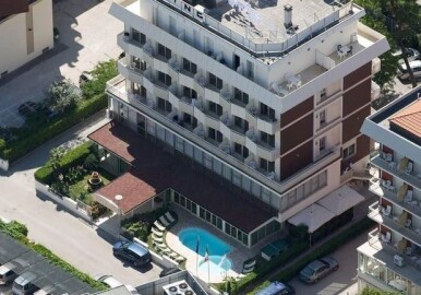 Hotel King***