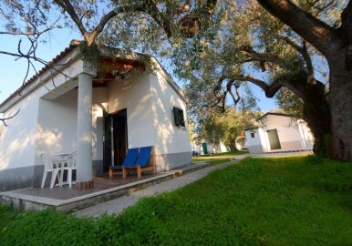 Villaggio Elea***
