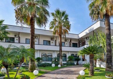 Hotel Delfa***