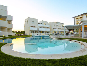 Marina Palace Suites & Apartments
