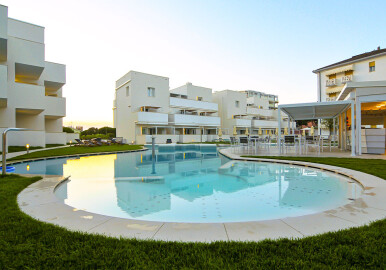 Marina Palace Suites & Apartments
