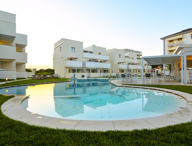 Marina Palace Suites & Apartments